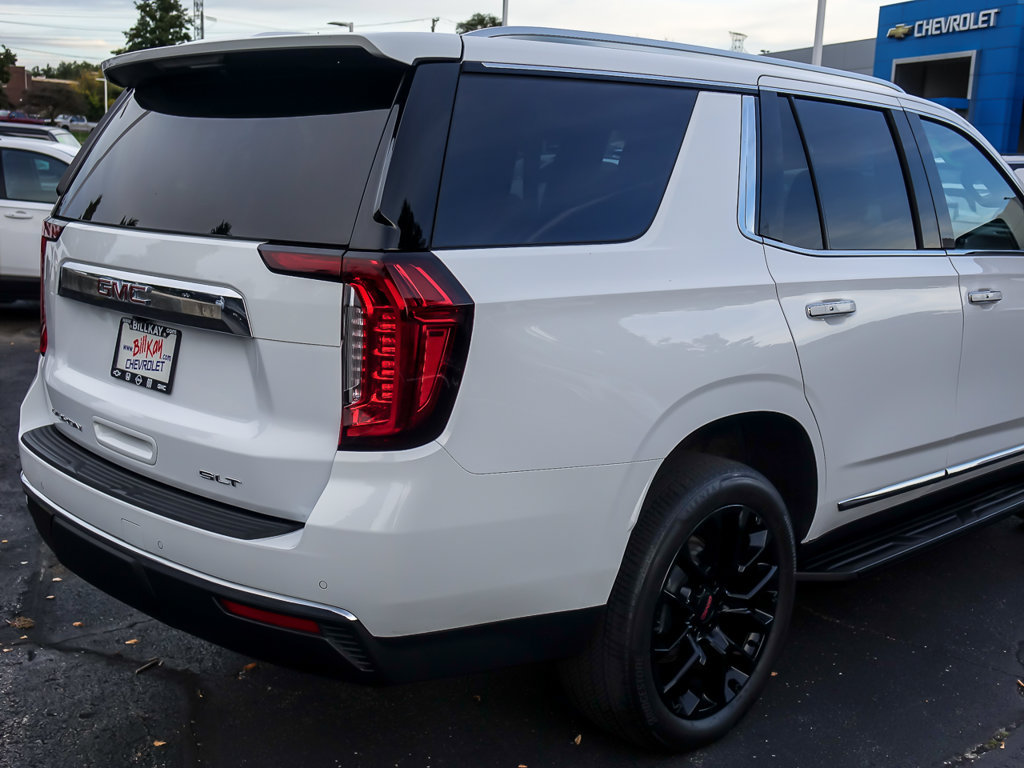 Used 2023 GMC Yukon SLT w/ SLT Luxury Package AWD/4WD image 9