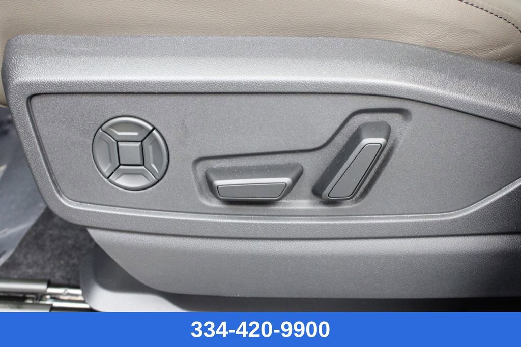 New 2025 Audi Q5 Premium Plus image 18