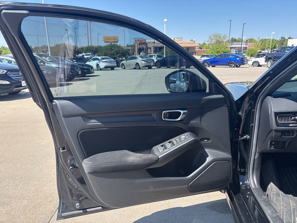 Used 2022 Honda Civic Sport image 9