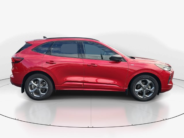 Certified 2024 Ford Escape ST-Line w/ Tech Pack #1 FWD image 2