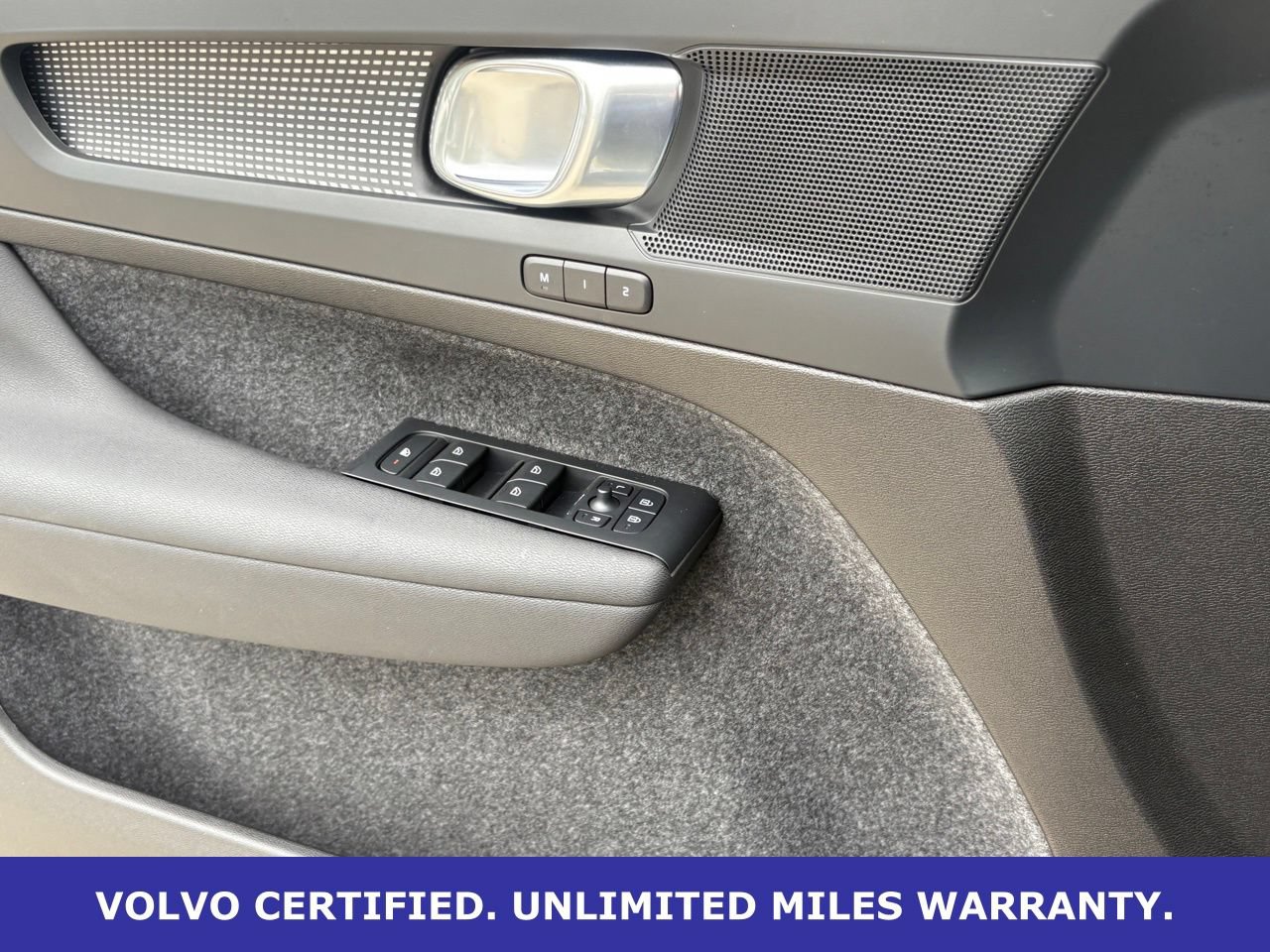 Certified 2023 Volvo XC40 B5 Plus w/ Climate Package AWD/4WD image 25