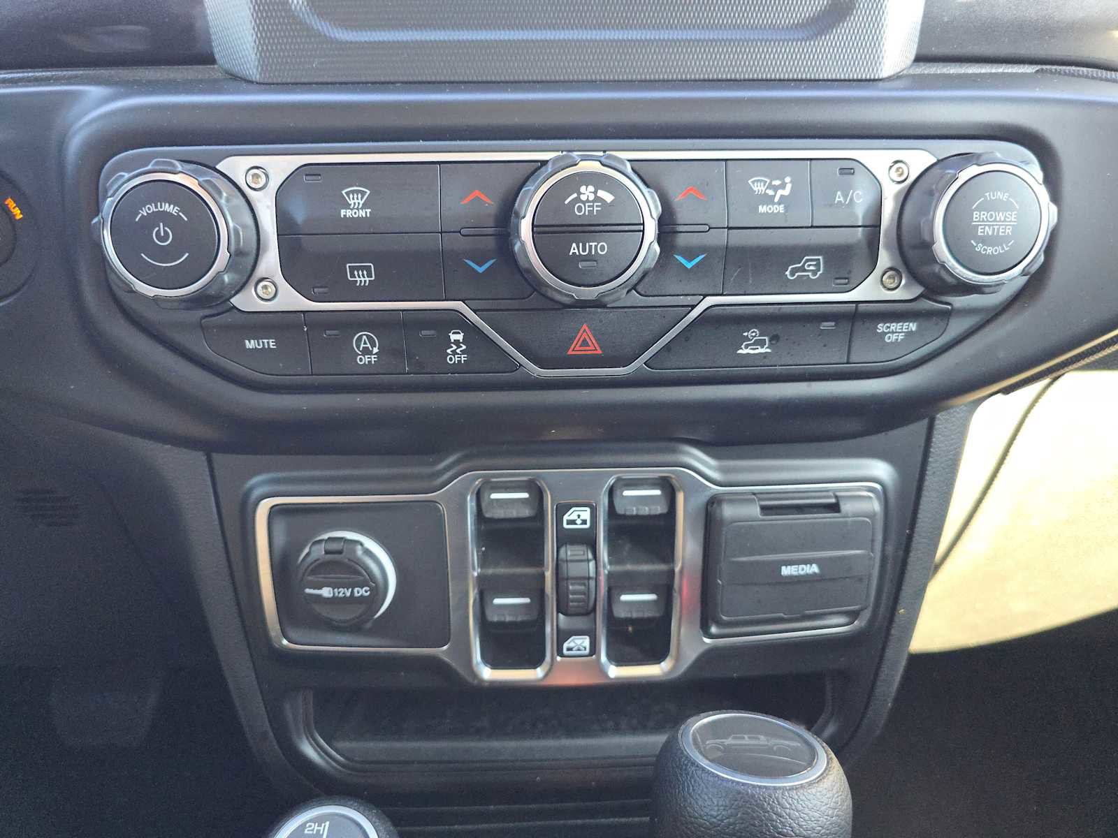 Used 2021 Jeep Gladiator Sport image 26