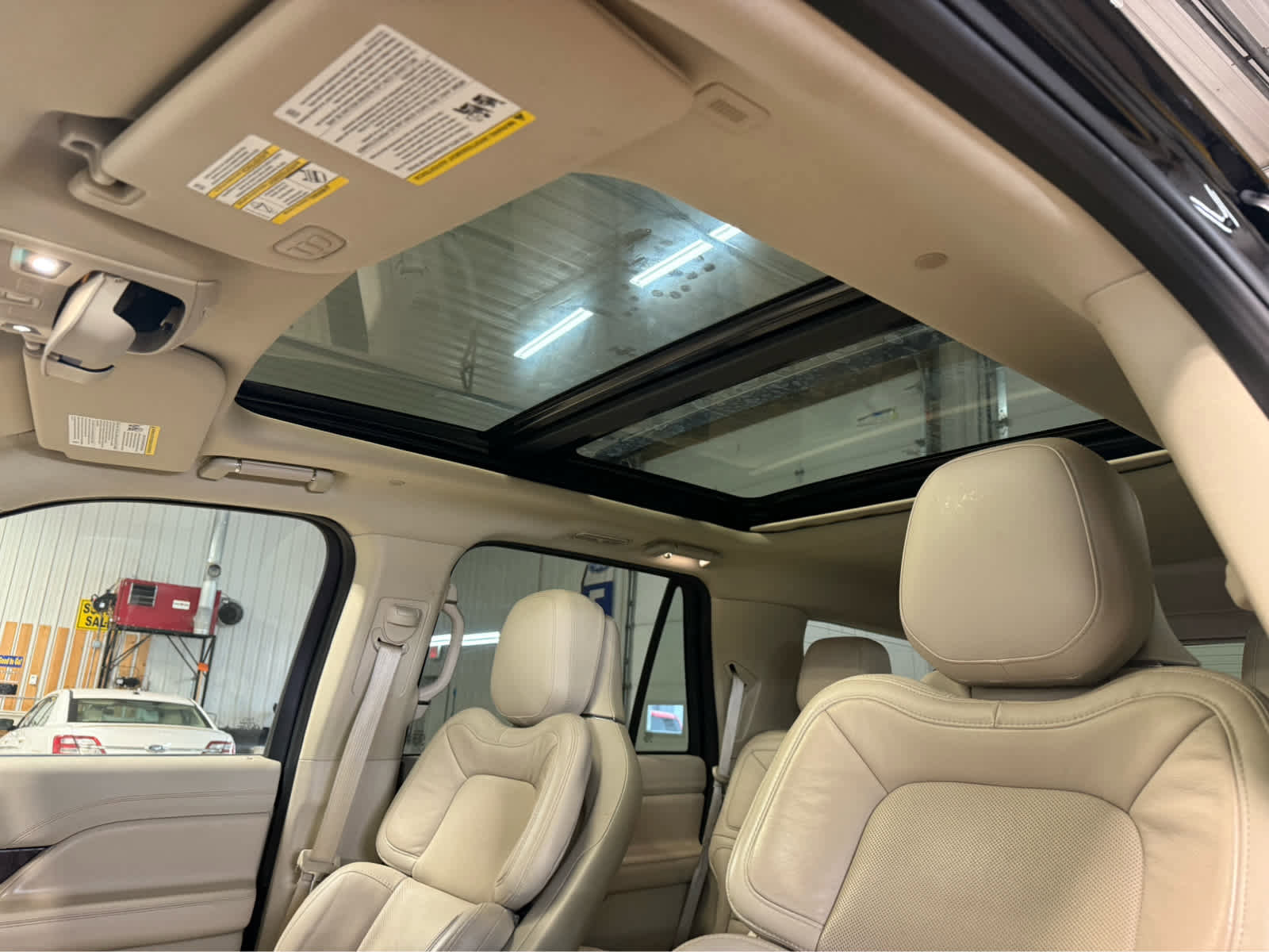 Used 2020 Lincoln Navigator Reserve w/ Equipment Group 208A Reserve image 15