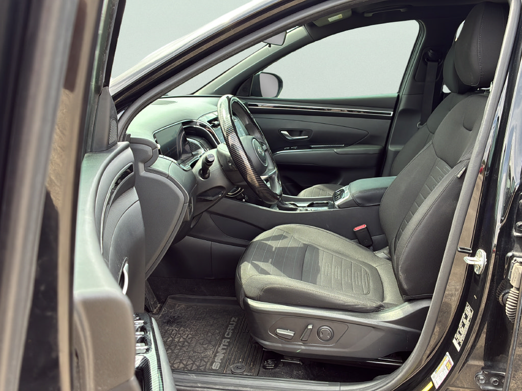 Used 2022 Hyundai Santa Cruz SEL w/ Activity Package FWD image 12