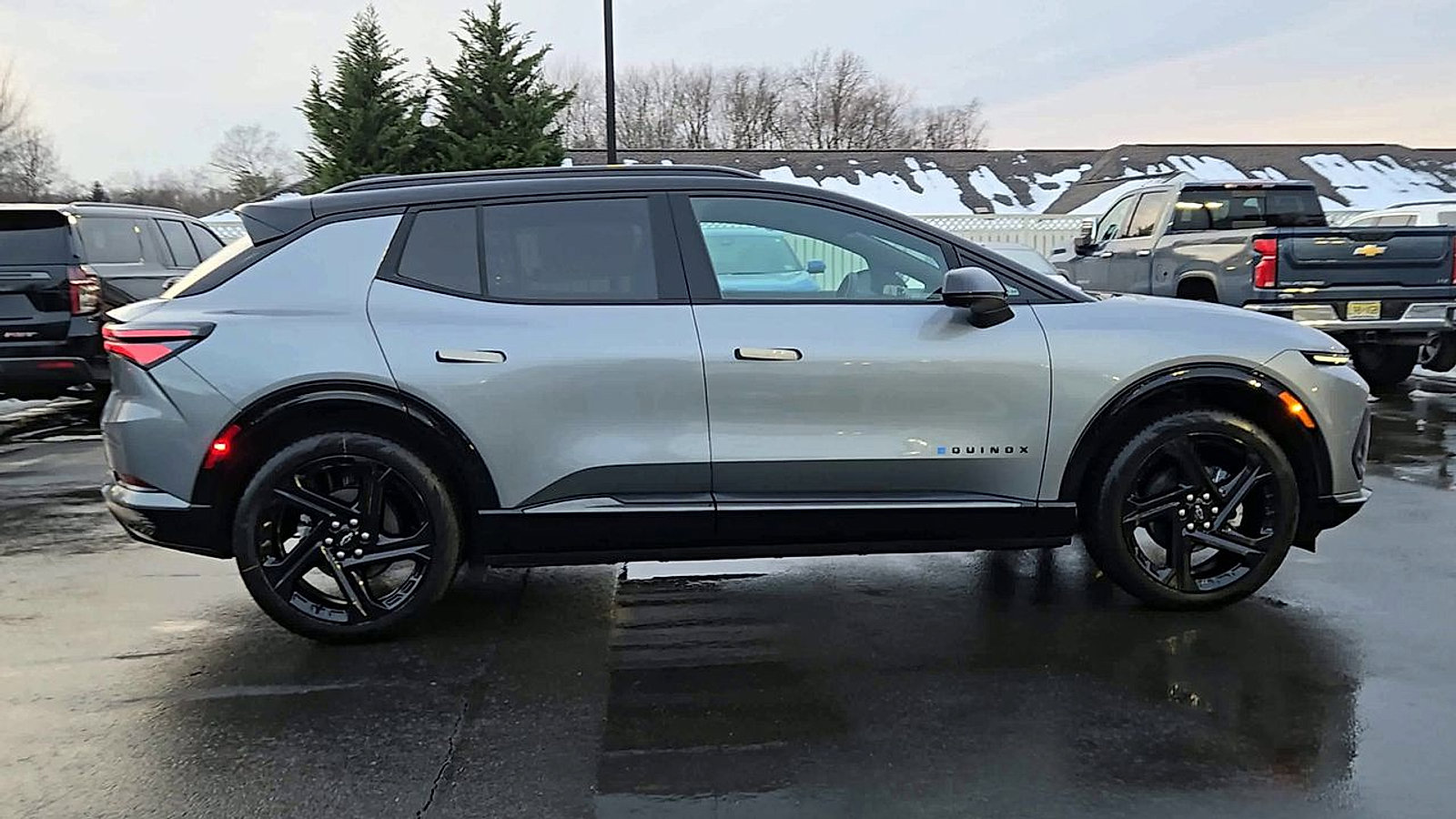 New 2026 Chevrolet Equinox EV RS image 5