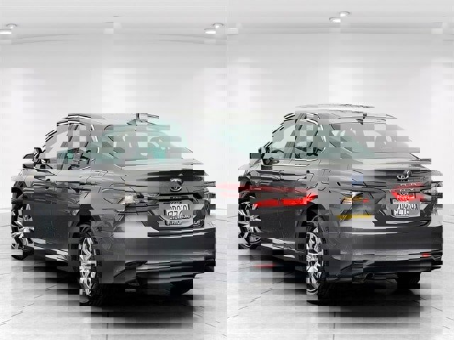 Used 2023 Toyota Camry LE image 6