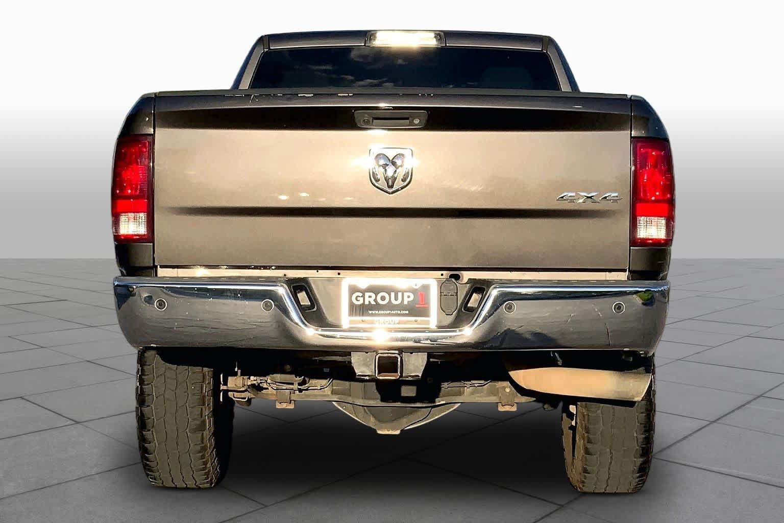 Used 2017 RAM 2500 Tradesman w/ Chrome Appearance Group AWD/4WD image 5