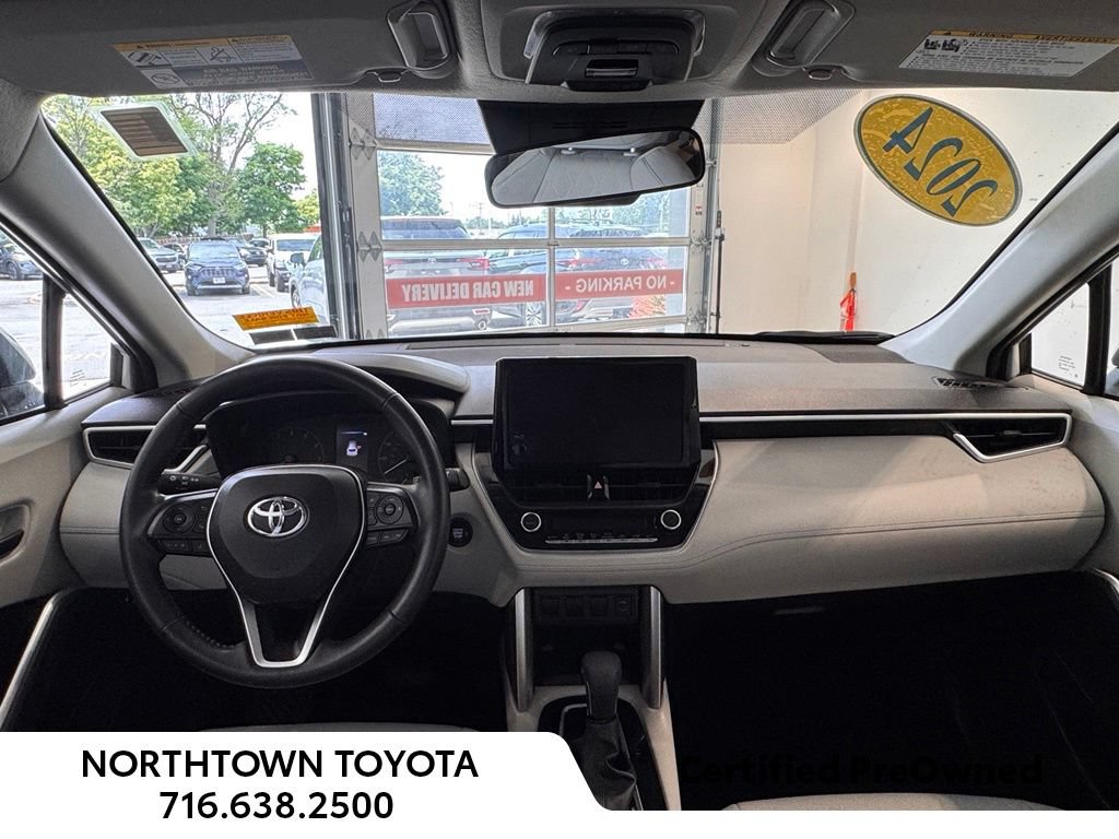 Used 2024 Toyota Corolla Cross LE FWD image 7