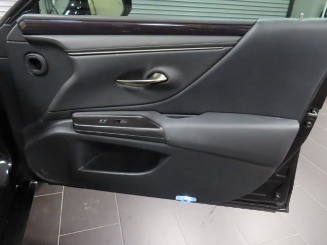 Used 2019 Lexus ES 350 F Sport image 14