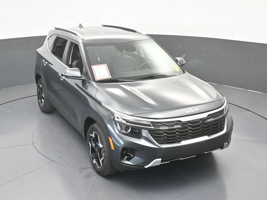 Used 2024 Kia Seltos EX FWD image 55