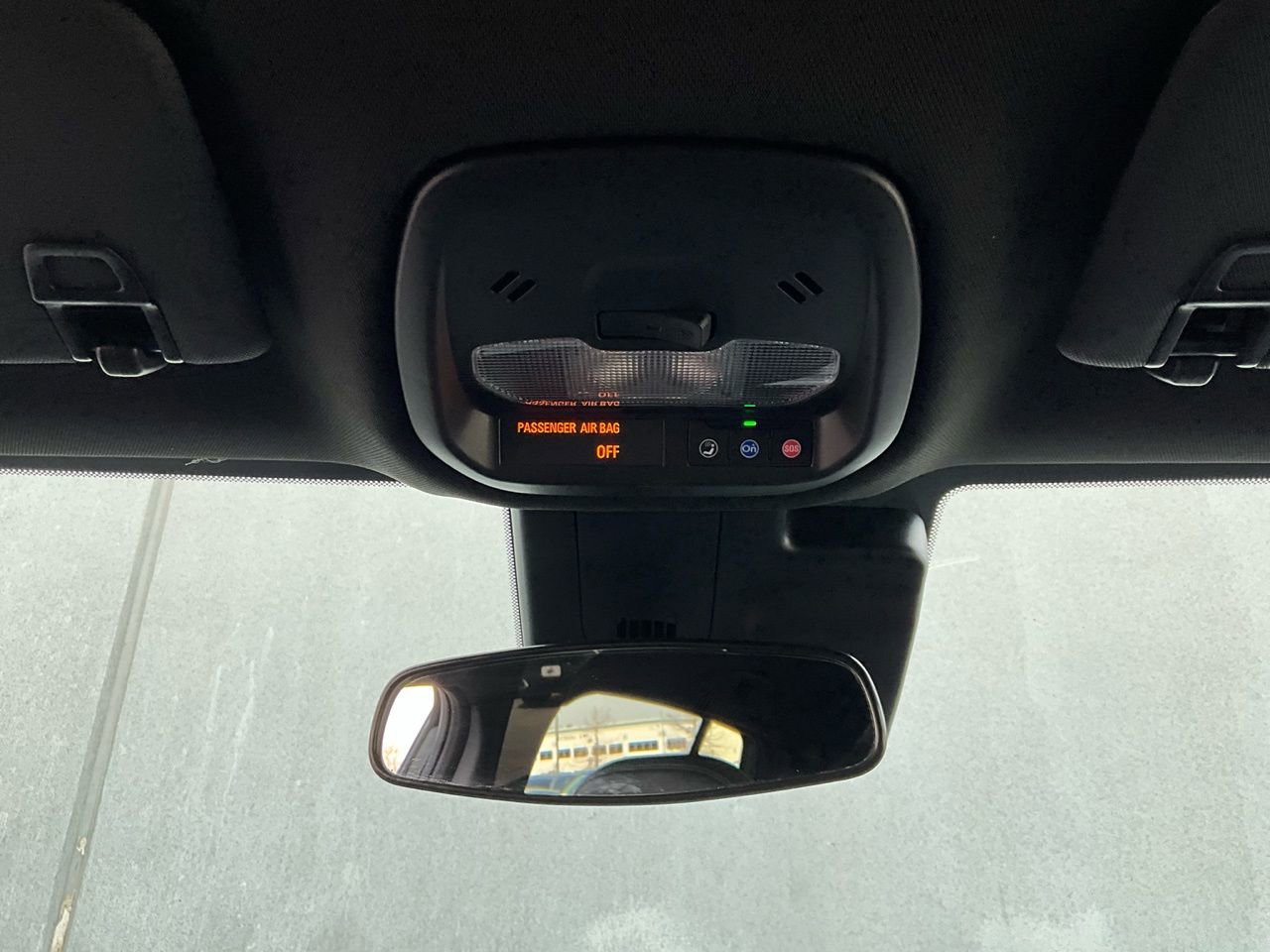 Used 2025 Buick Envista Preferred image 15