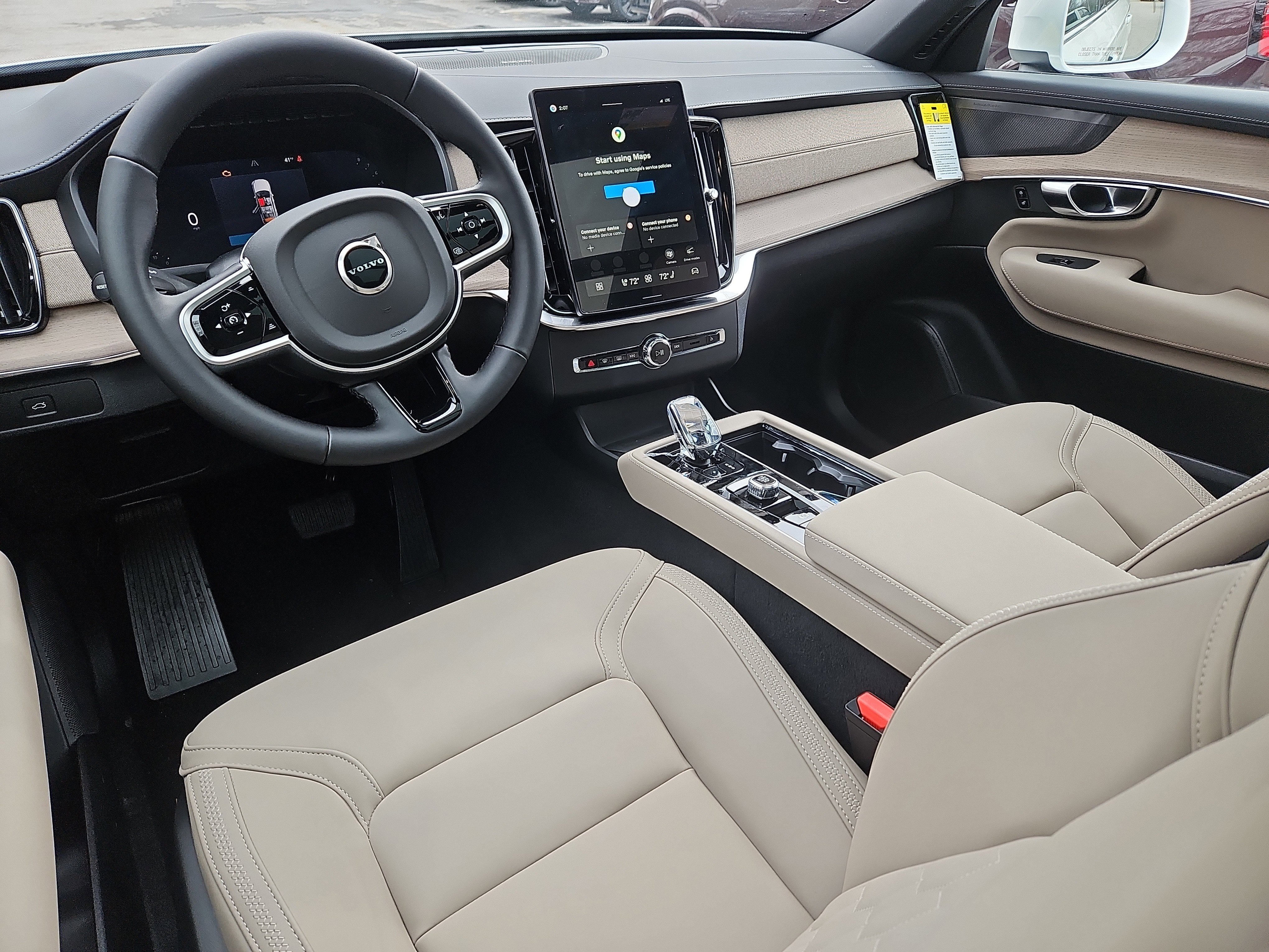 New 2026 Volvo XC90 B6 Plus w/ Protection Package Premier image 3