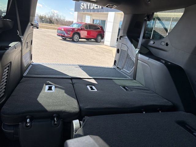 New 2026 GMC Yukon Elevation image 15