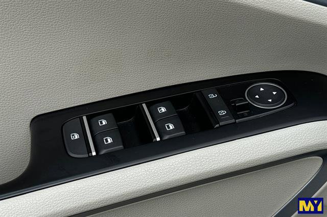 Used 2023 Kia Soul EX image 12