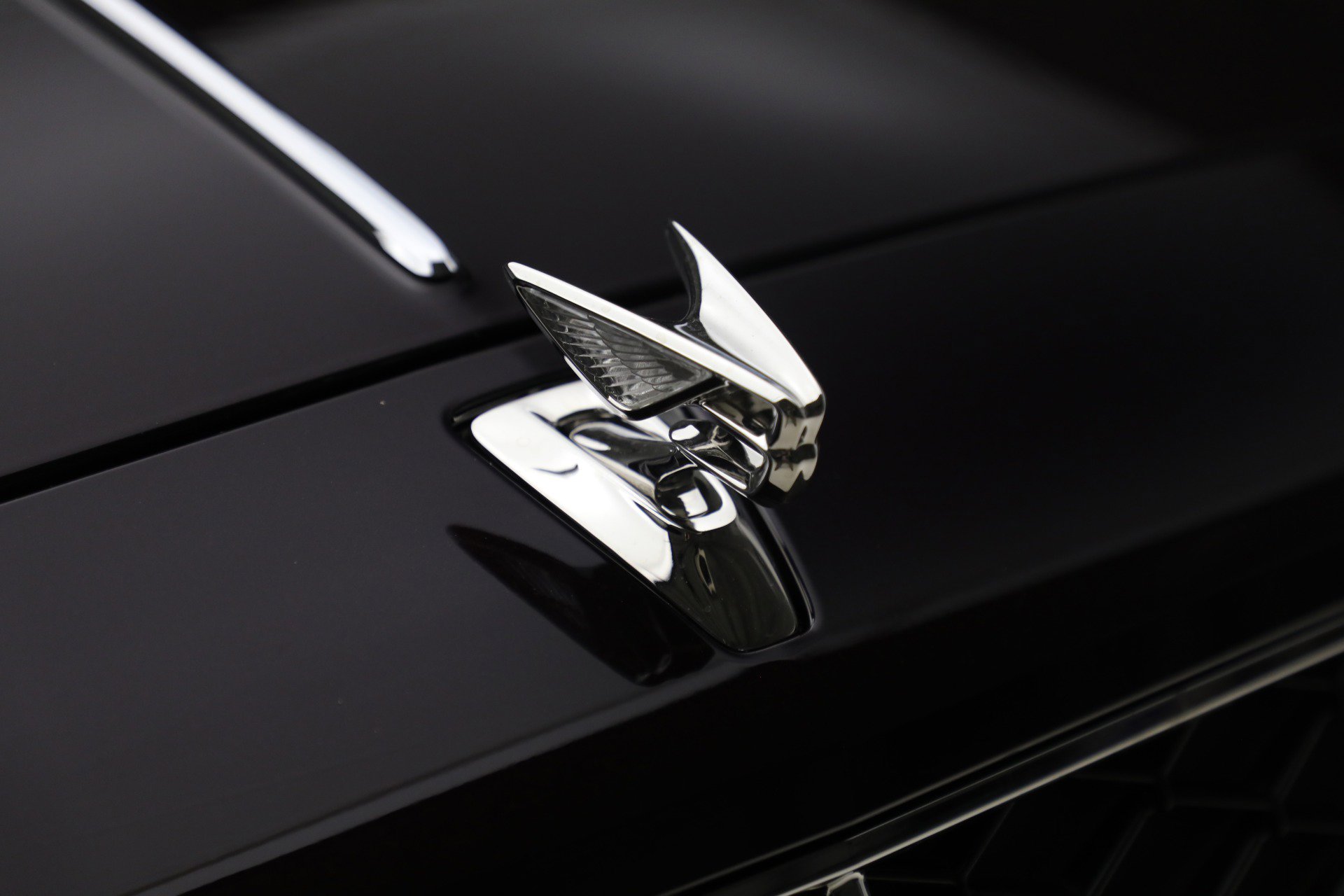 New 2026 Bentley Flying Spur Plug-In Hybrid image 9