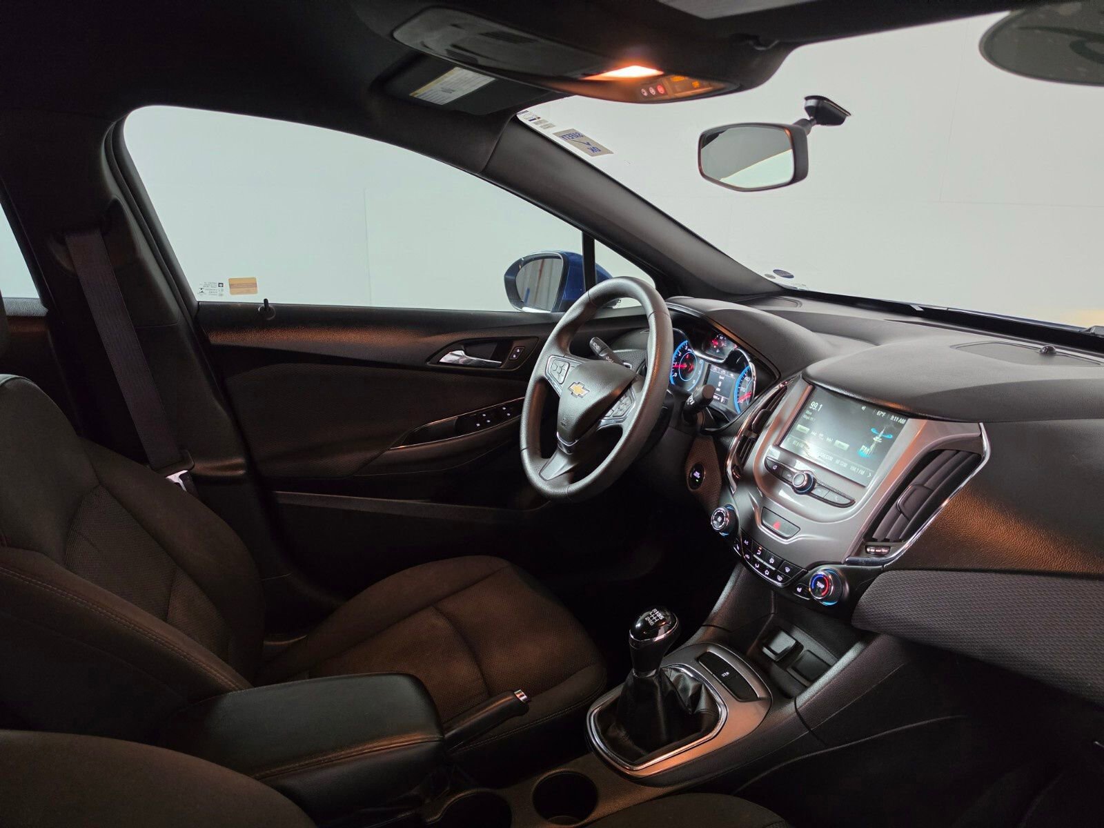 Used 2016 Chevrolet Cruze LT w/ Convenience Package FWD image 23