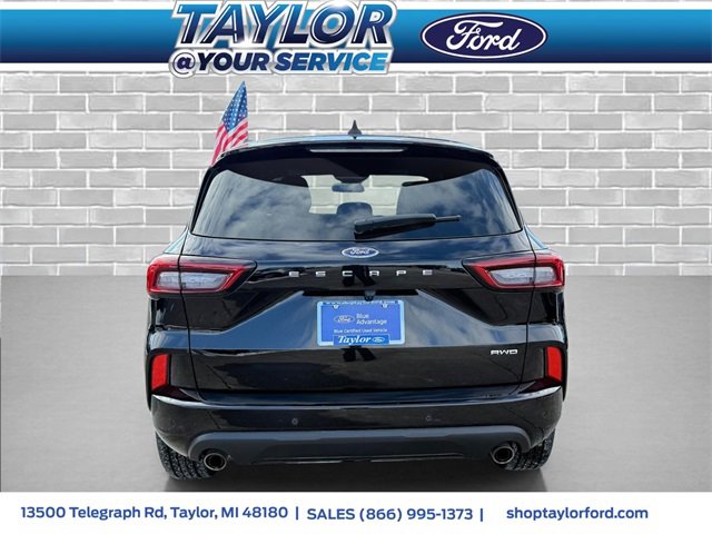 Certified 2024 Ford Escape ST-Line Select w/ Tech Pack #1 image 4