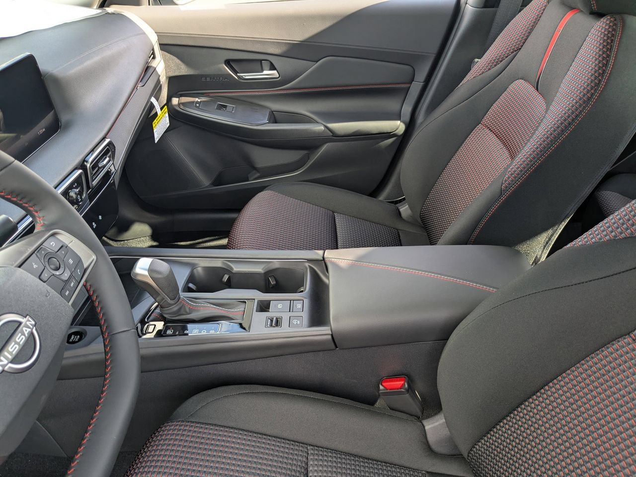 Certified 2026 Nissan Sentra SR w/ Floor Mat Package FWD image 12