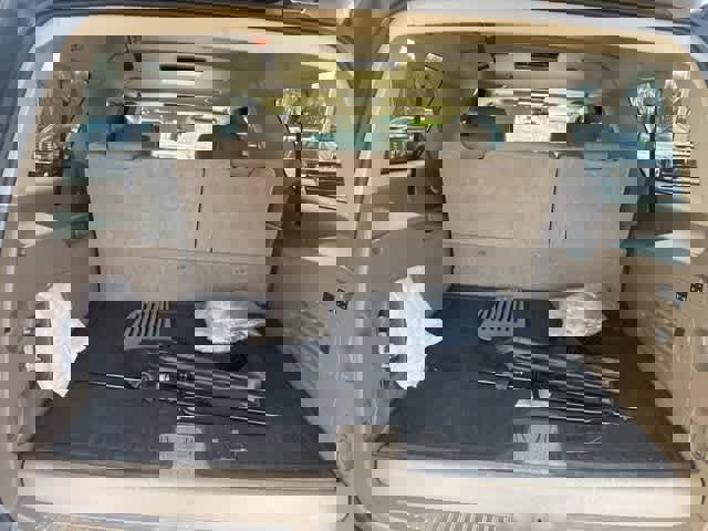 Used 2017 Chevrolet Suburban Premier image 12