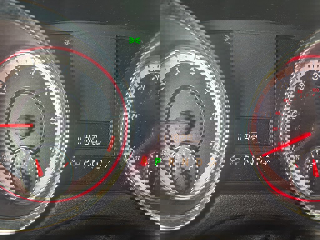 Used 2019 Dodge Grand Caravan SXT image 16