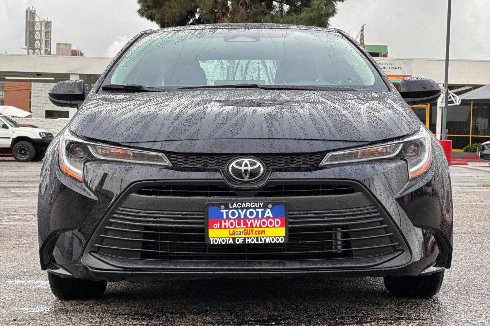 Used 2025 Toyota Corolla LE image 9