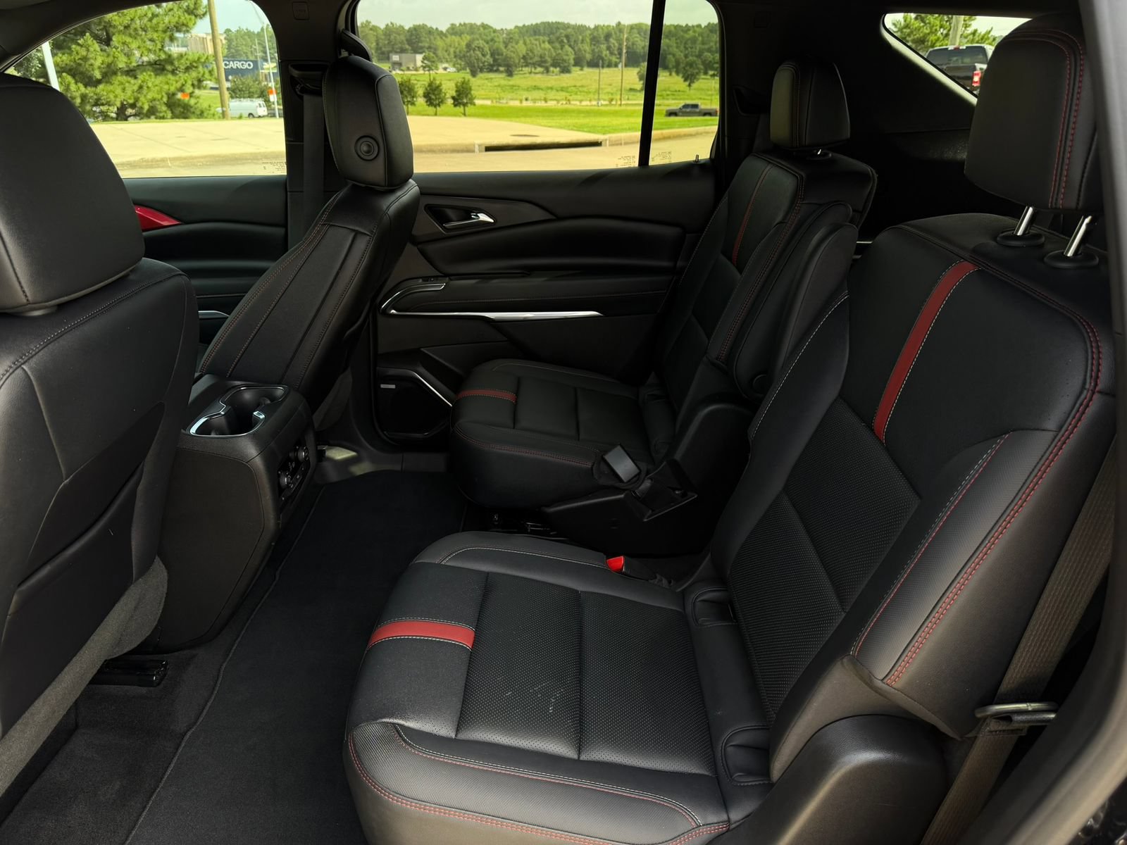 Used 2026 Chevrolet Traverse RS w/ LPO, Floor Liner Package FWD image 27