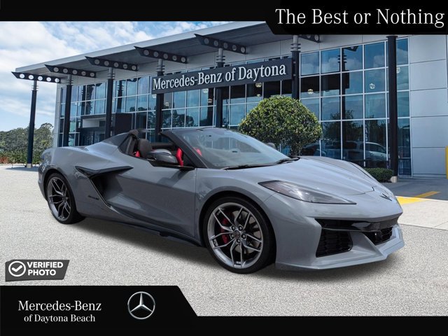 Used 2025 Chevrolet Corvette Z06 RWD image 1