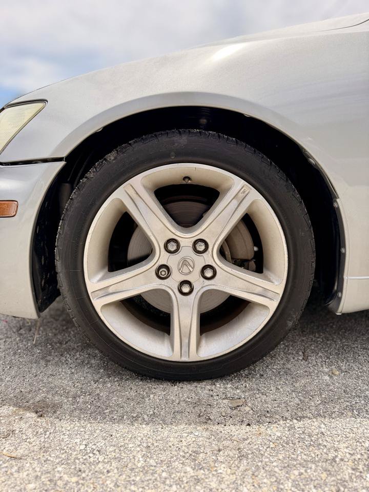 Used 2003 Lexus IS 300 w/ Power & Leather Pkg RWD image 8