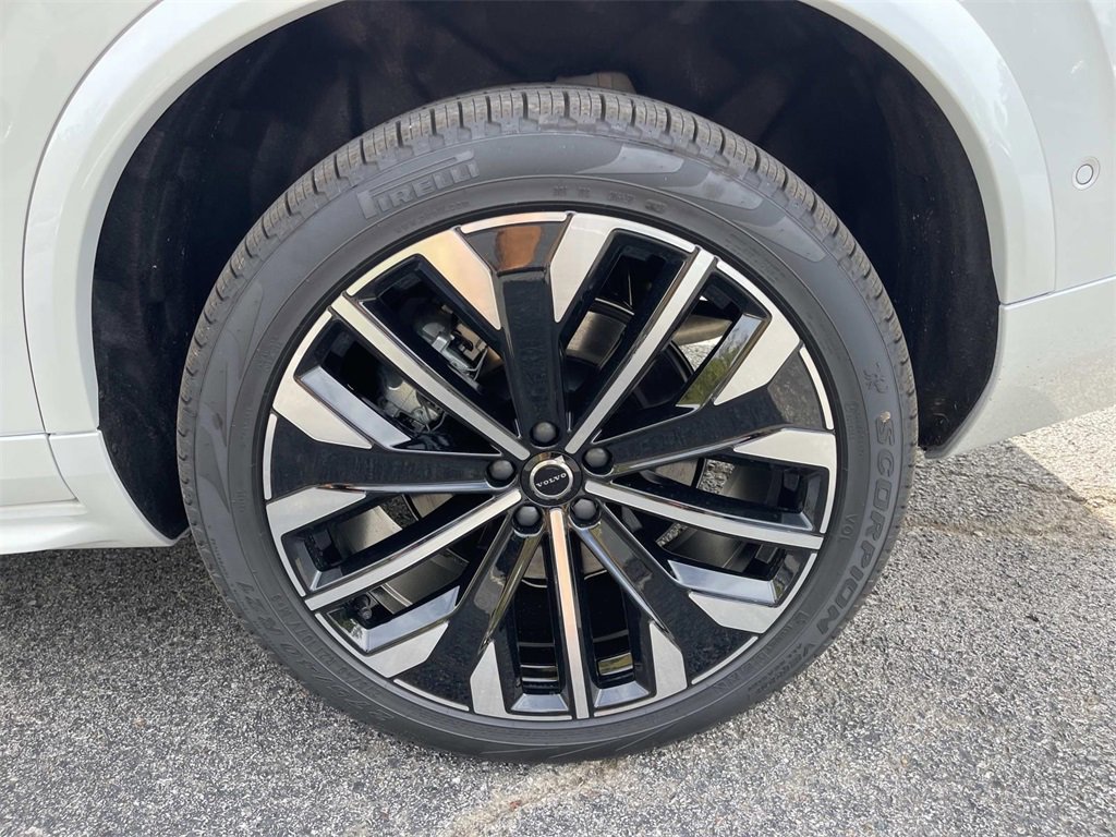 New 2026 Volvo XC90 T8 Ultra image 11