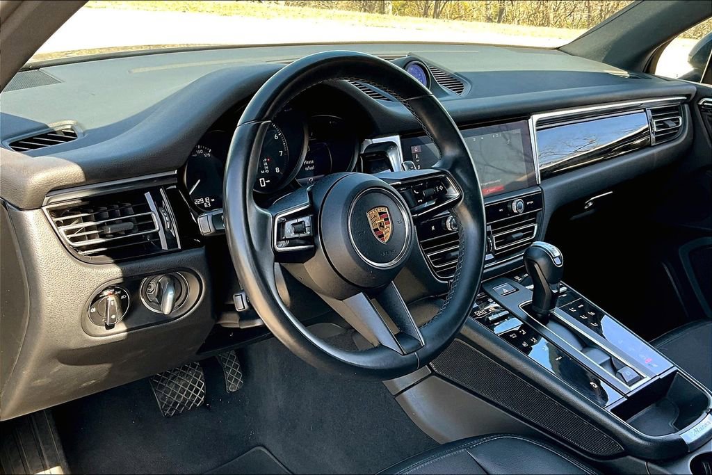 Used 2022 Porsche Macan image 18