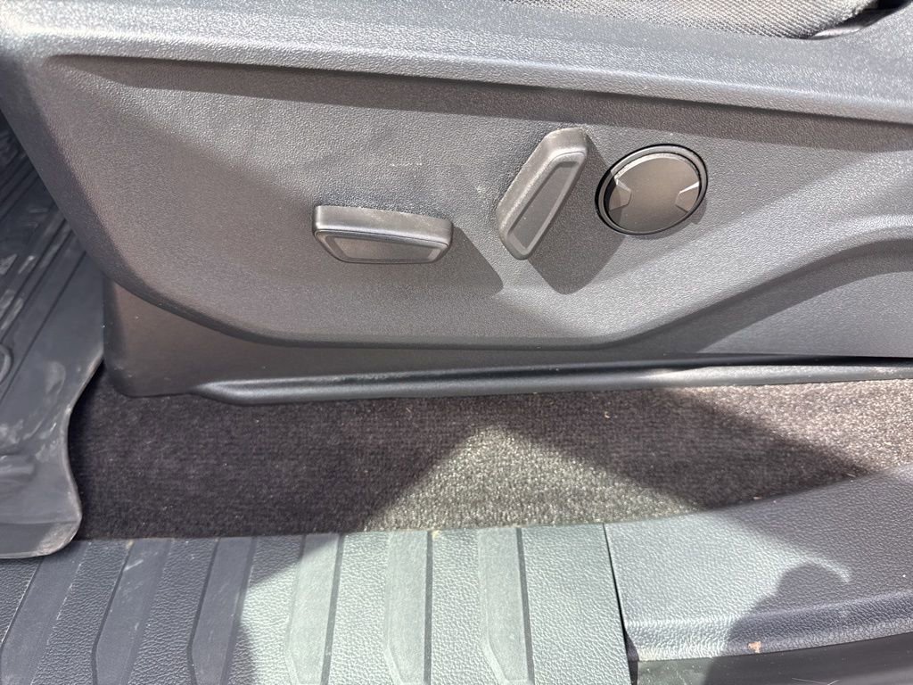 Used 2023 Ford F150 XLT w/ Equipment Group 302A High image 11