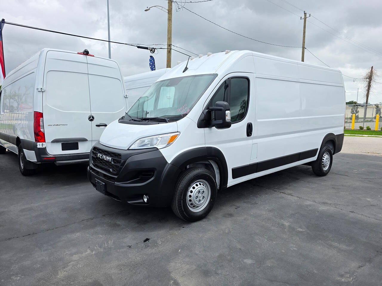 Used 2025 RAM ProMaster 3500 w/ Convenience Group FWD image 28