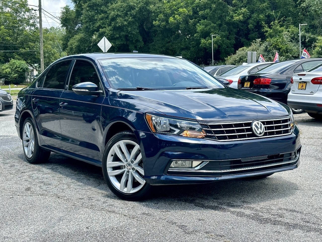 Used 2019 Volkswagen Passat 2.0T Wolfsburg FWD image 27