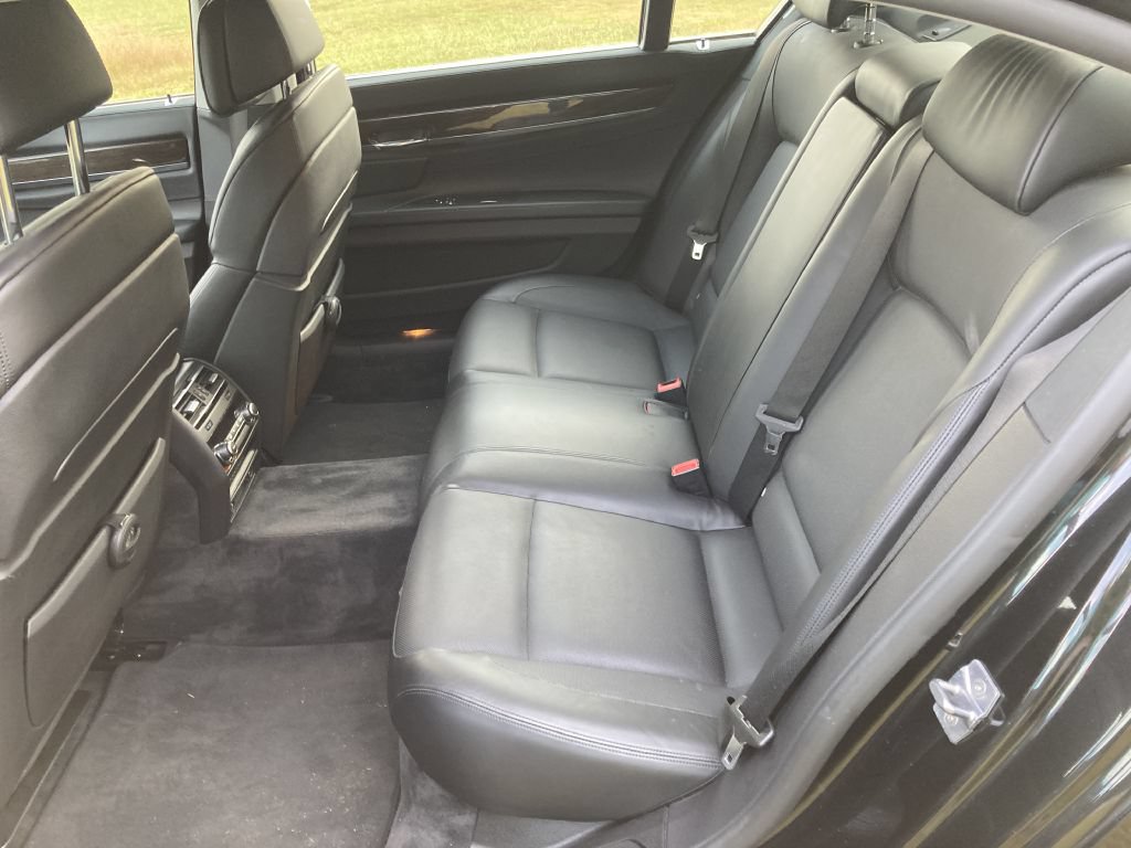 Used 2011 BMW 750Li xDrive AWD/4WD image 15