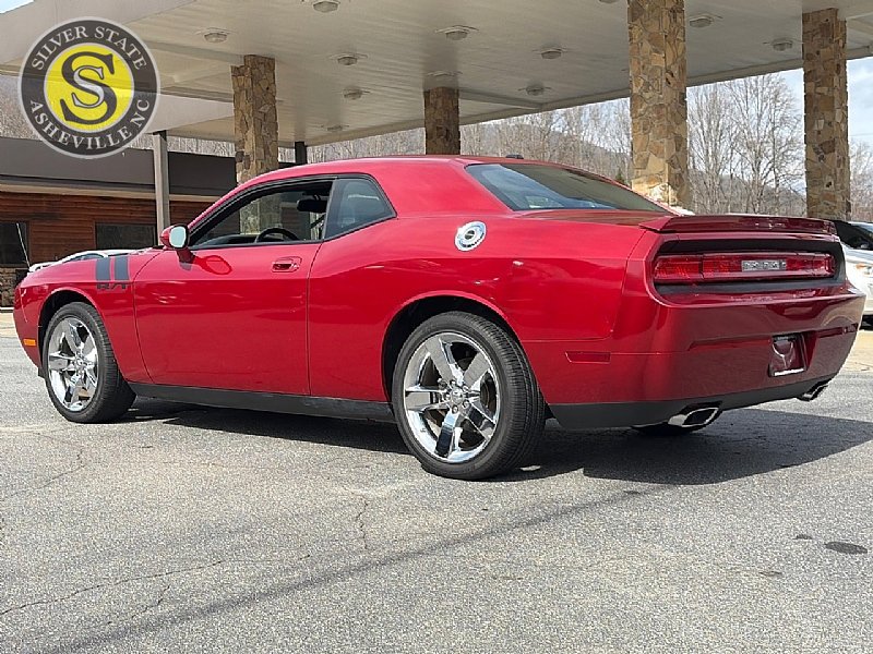 Used 2009 Dodge Challenger R/T image 4