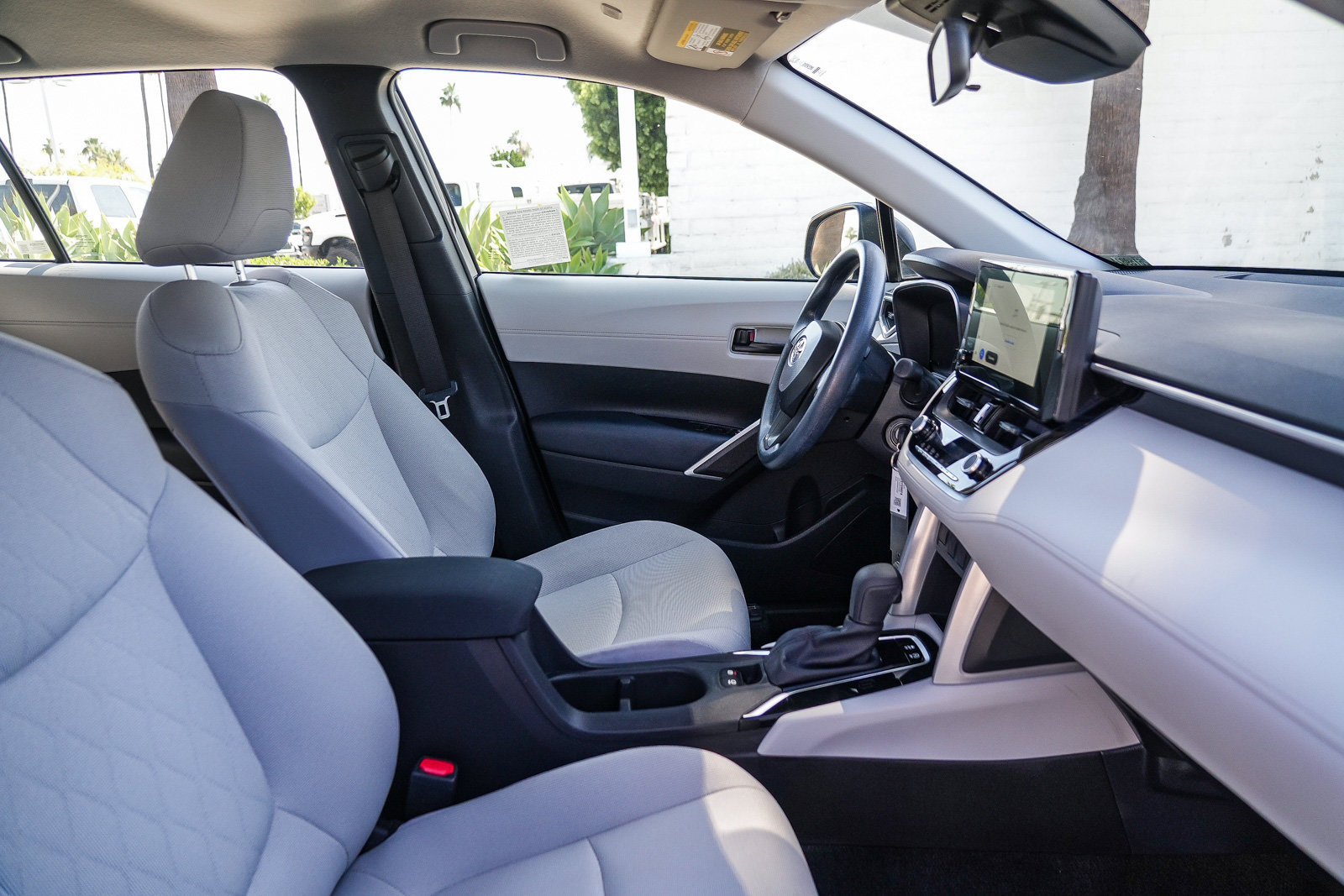 Certified 2025 Toyota Corolla Cross L FWD image 16