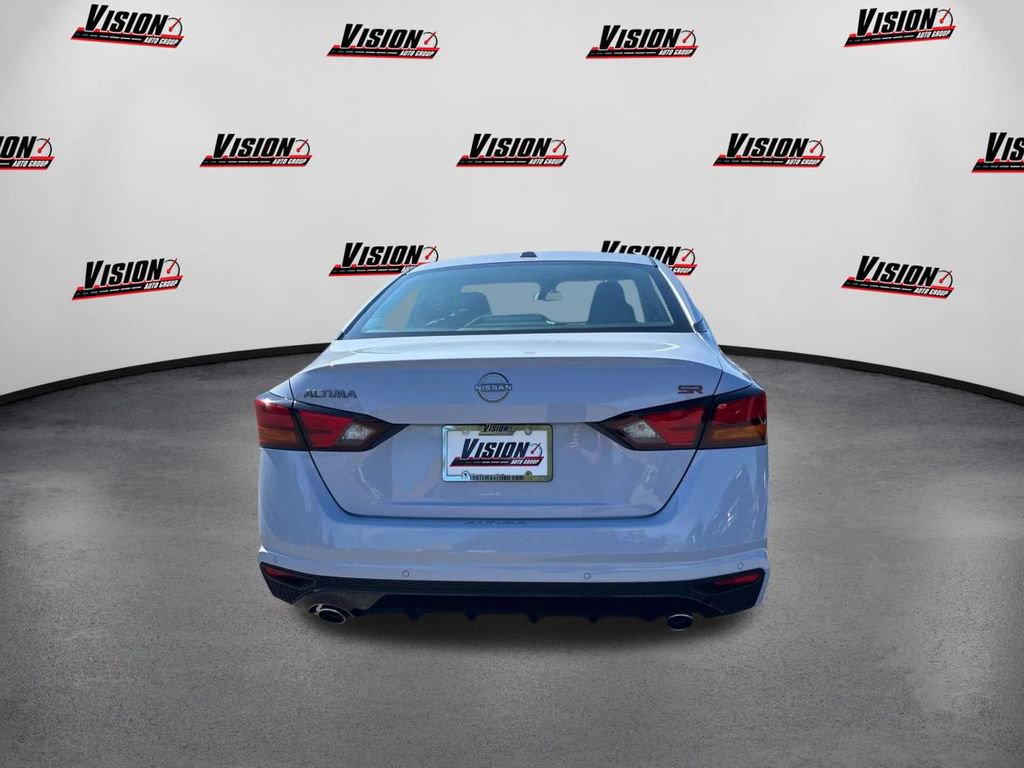 New 2025 Nissan Altima 2.5 SR image 6