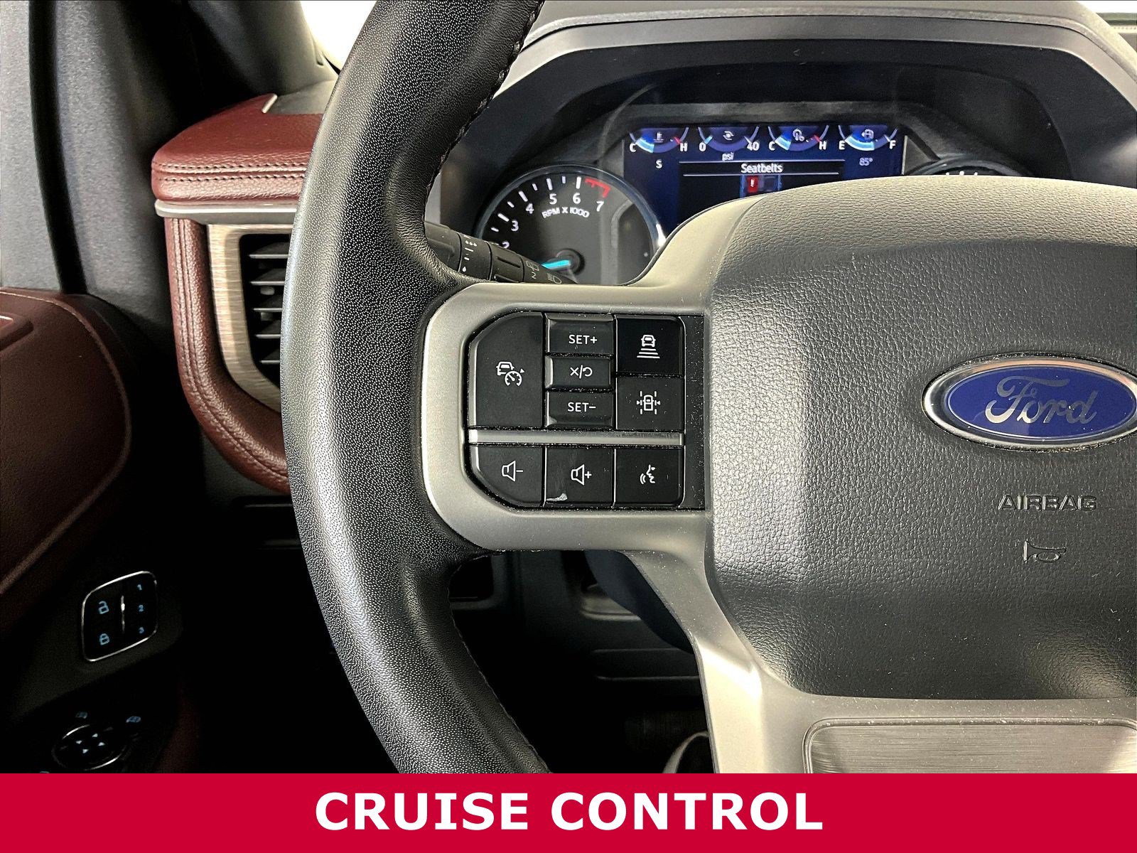 Used 2024 Ford Expedition Limited AWD/4WD image 11
