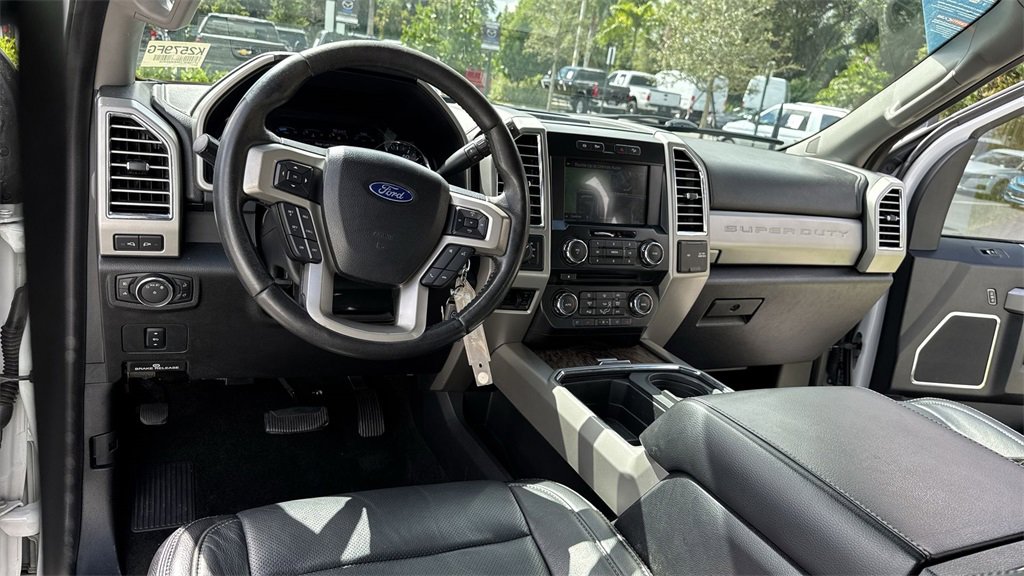 Used 2017 Ford F350 Lariat w/ Chrome Package image 36