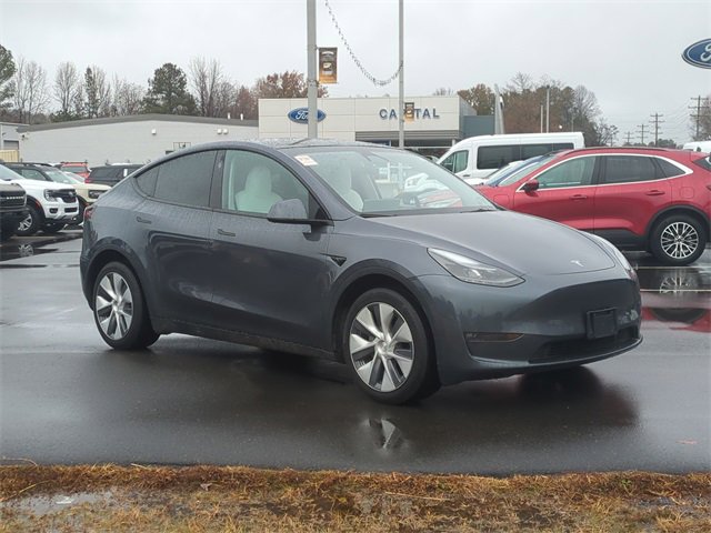 Used 2023 Tesla Model Y Long Range image 15