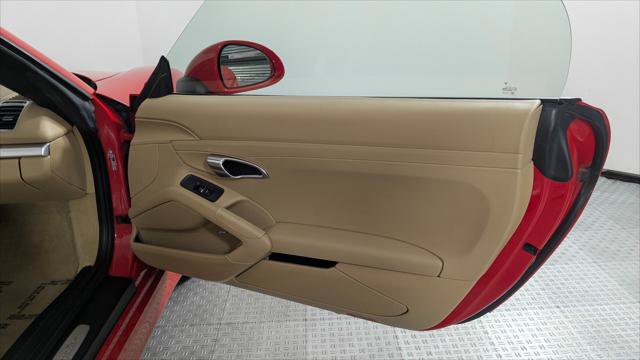 Used 2015 Porsche Boxster RWD image 17