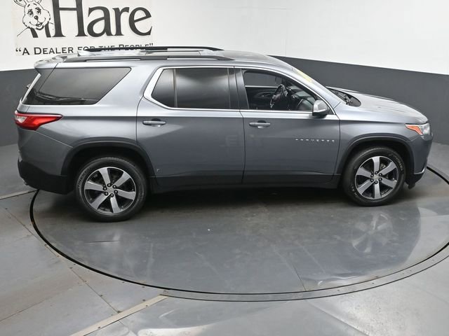 Used 2021 Chevrolet Traverse LT w/ LT Premium Package image 40