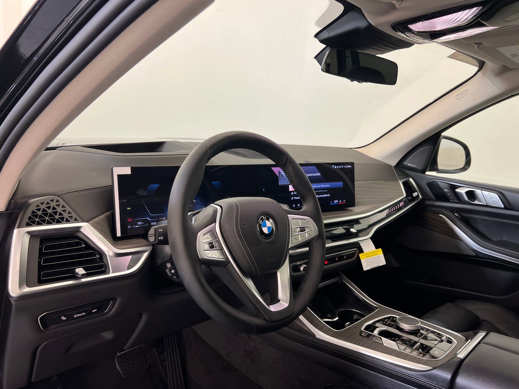 Used 2026 BMW X7 xDrive40i image 4