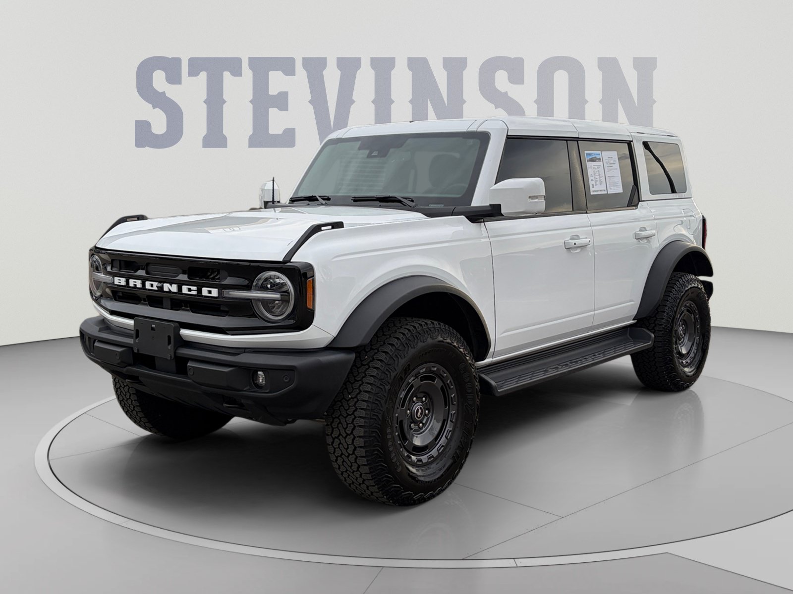 Used 2025 Ford Bronco Outer Banks w/ Sasquatch Package AWD/4WD image 1
