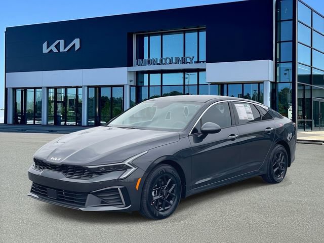 New 2026 Kia K5 LXS FWD image 3