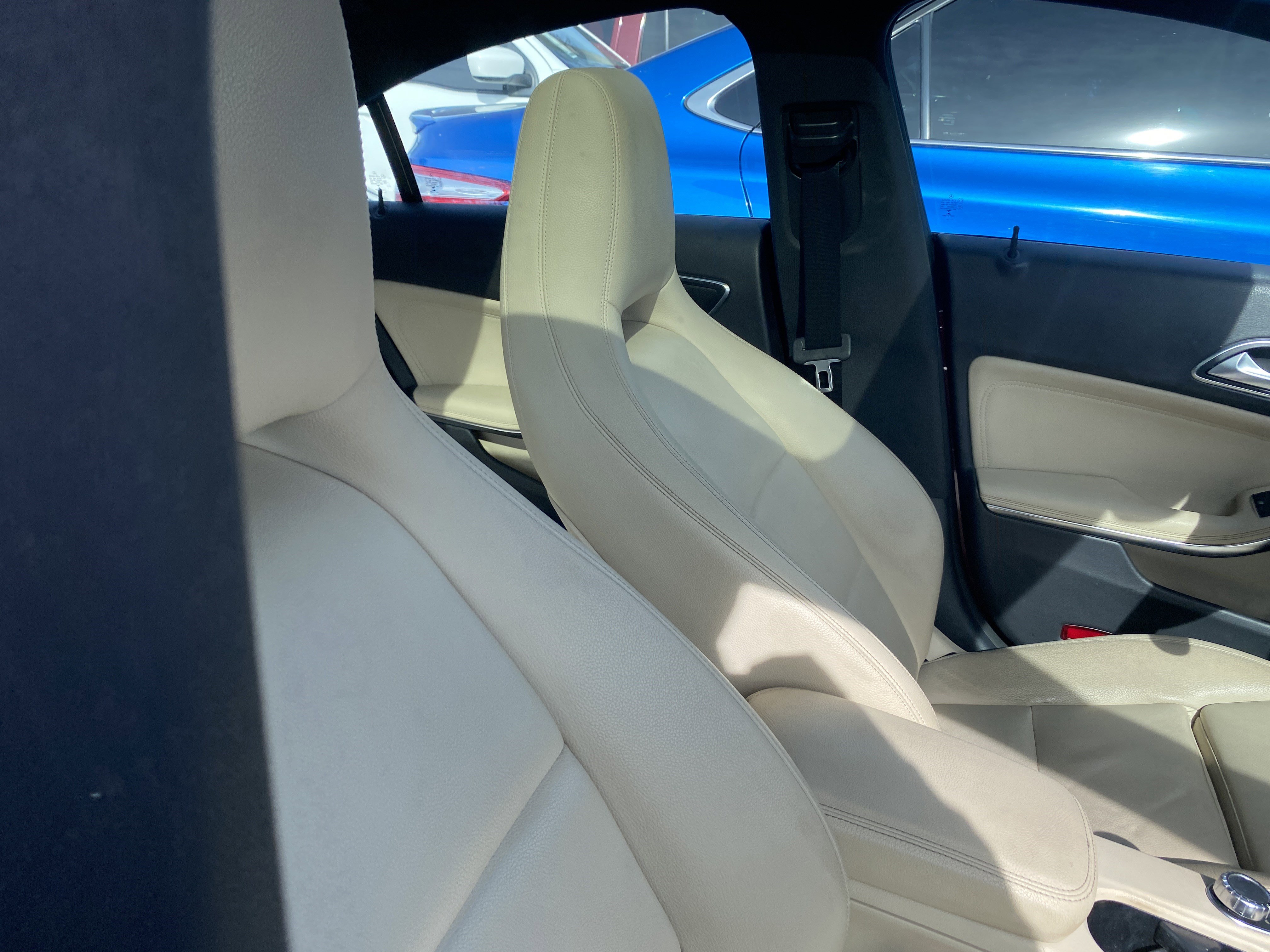 Used 2018 Mercedes-Benz CLA 250 4MATIC image 17