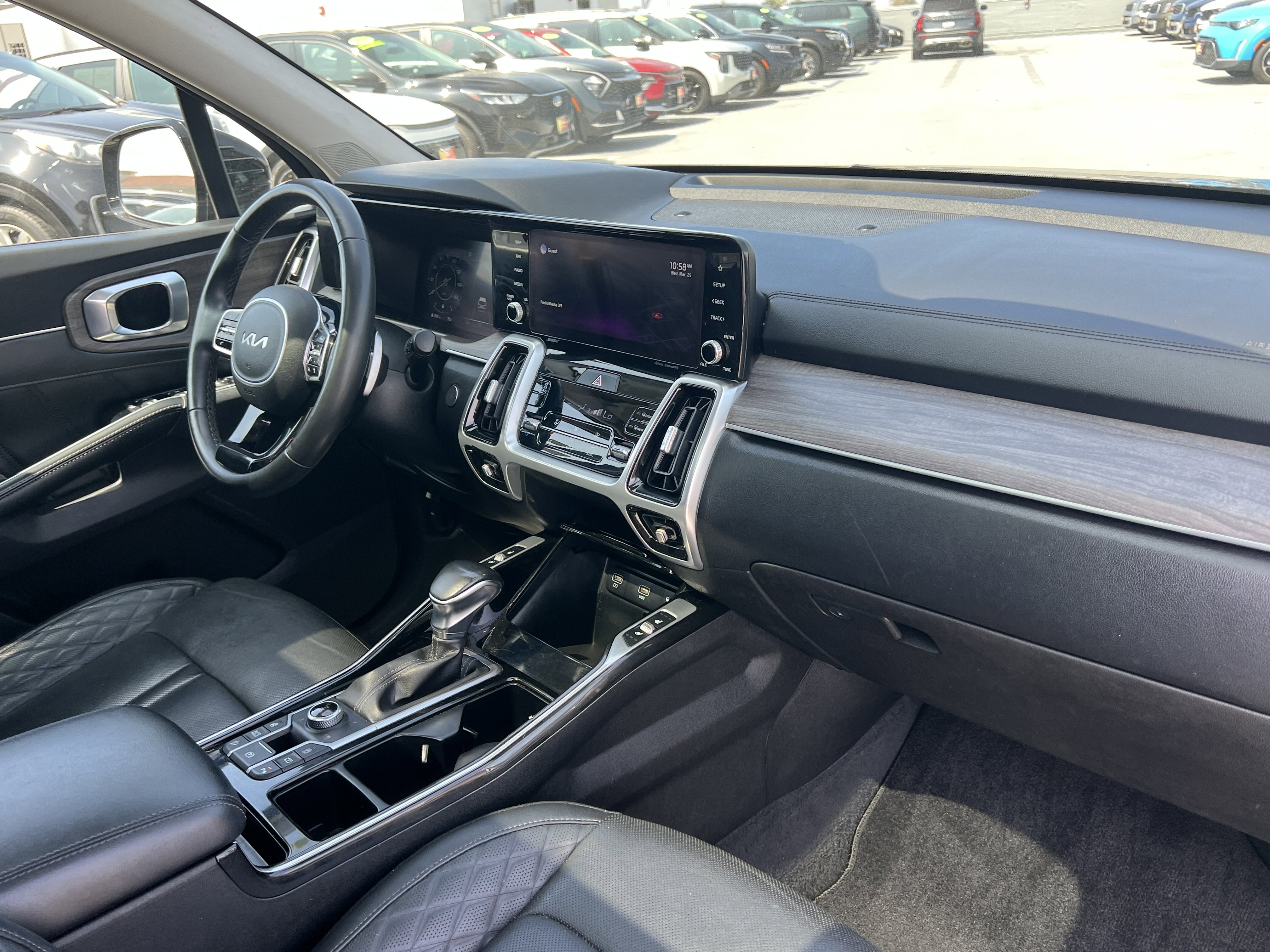 Certified 2022 Kia Sorento SX Prestige image 16