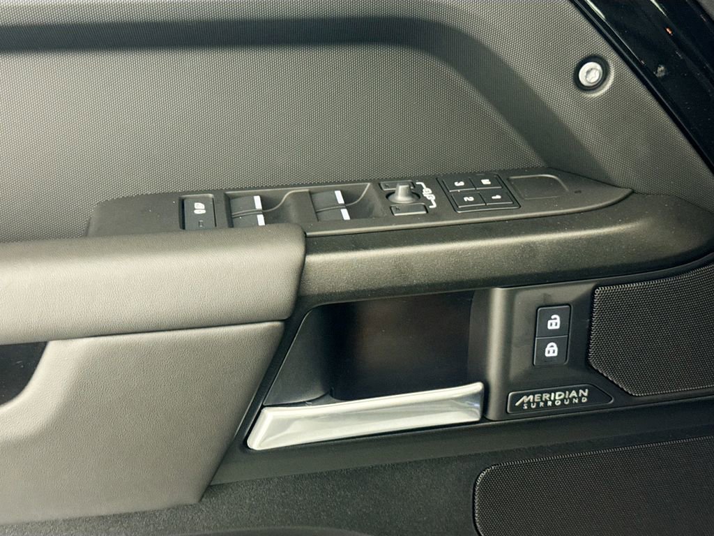 New 2026 Land Rover Defender 130 V8 image 17
