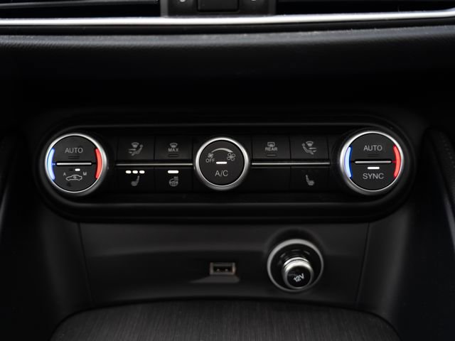 Used 2023 Alfa Romeo Stelvio Ti image 26