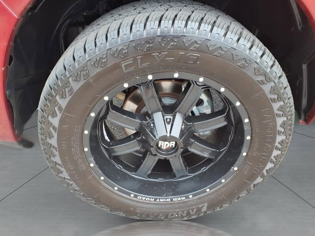 Used 2015 RAM 1500 Express RWD image 9